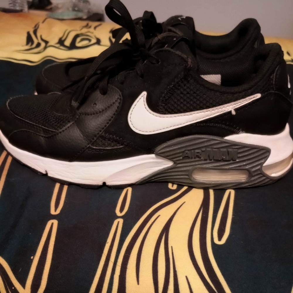 Nike Air Max, Black and White, size: 7